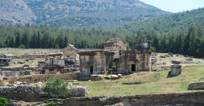 Nekropolen ( Gräber) in Hierapolis. 