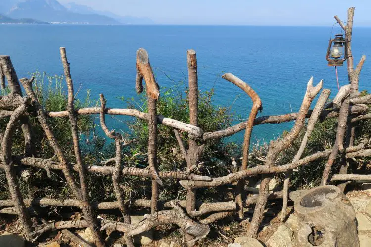 Ausblick vom Yörük Nomaden Park Richtung Kemer - Antalya und das Taurusgebirge. 