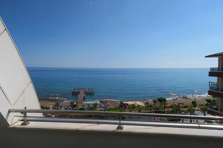 Zimmer mit Meerblick im Sunprime C Lounge Hotel in Alanya.
