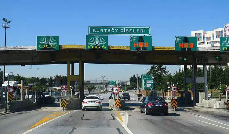 Eine Mautstation auf der Autobahn in Istanbul. 