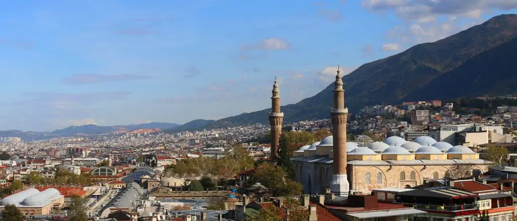 Ein Bild der Ulu Camii, sie gehört zu den berühmtesten Sehenswürdigkeiten in Bursa.