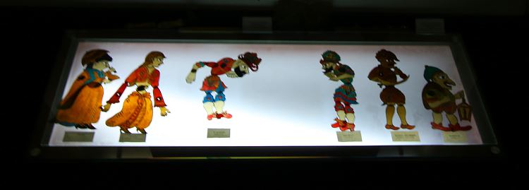 Figuren des Karagöz und Hacivat Schattentheater