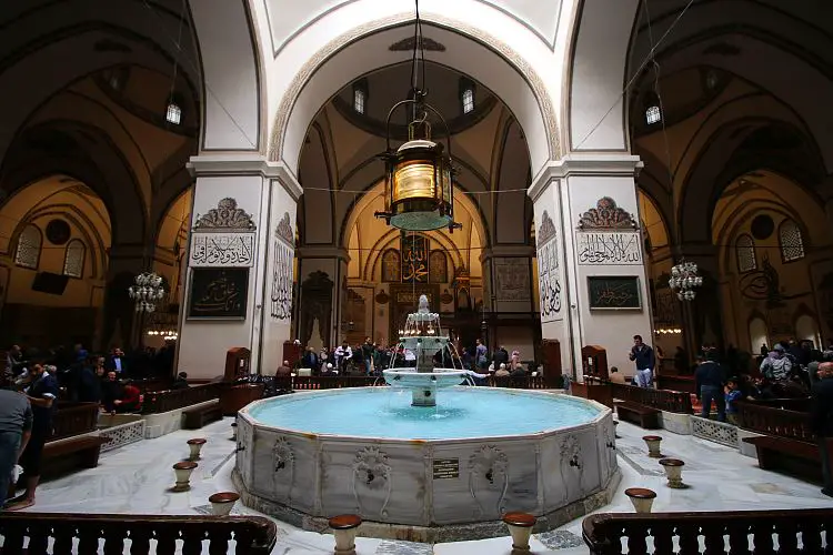 Brunnen in der Moschee