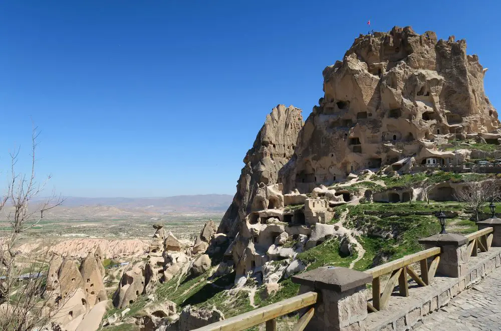 "Festung Uchisar" mit Ausblick auf die Landschaft