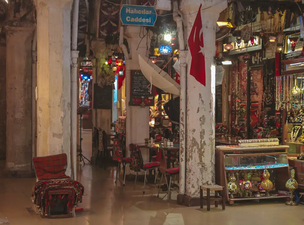 Halle im Großen Basar in Istanbul