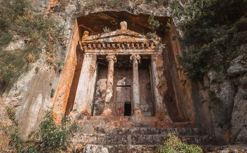 Lykisches Felsengrab des Amyntas, das Wahrzeichen von Fethiye in der Türkei