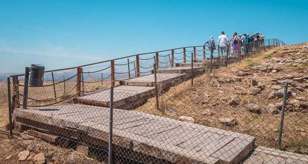 Fußweg in der Ausgrabung von Göbekli Tepe