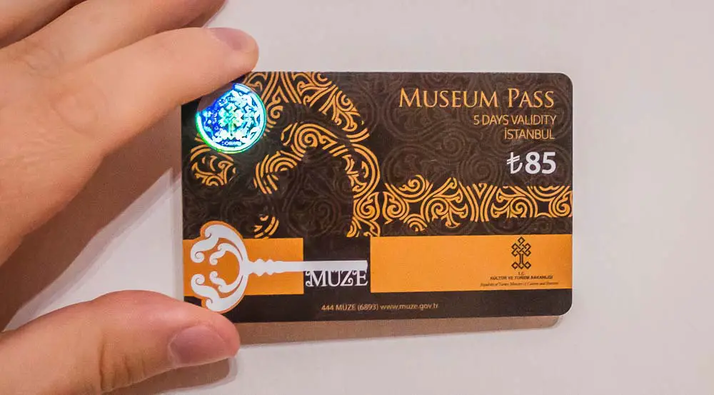 Ein Bild des Istanbul Museum Pass, als er noch 85TL als Preis aufgedruckt hatte.