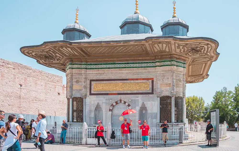 Treffpunkt der Istanbul Welcome Card vor dem Topkapi Palast