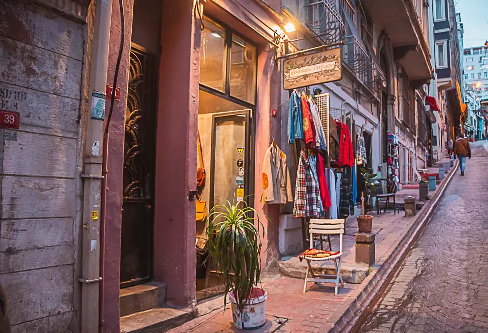 Boutique in Beyoglu in Istanbul im Dezember