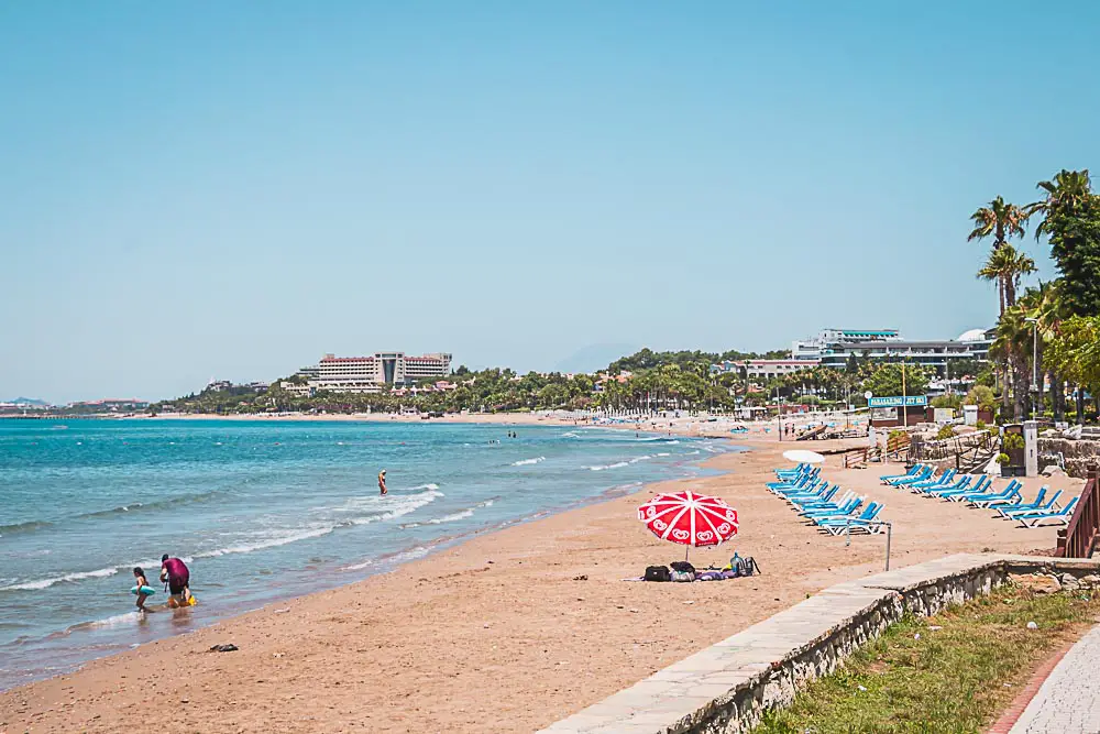 Strandpromenade in Side in der Tuerkei